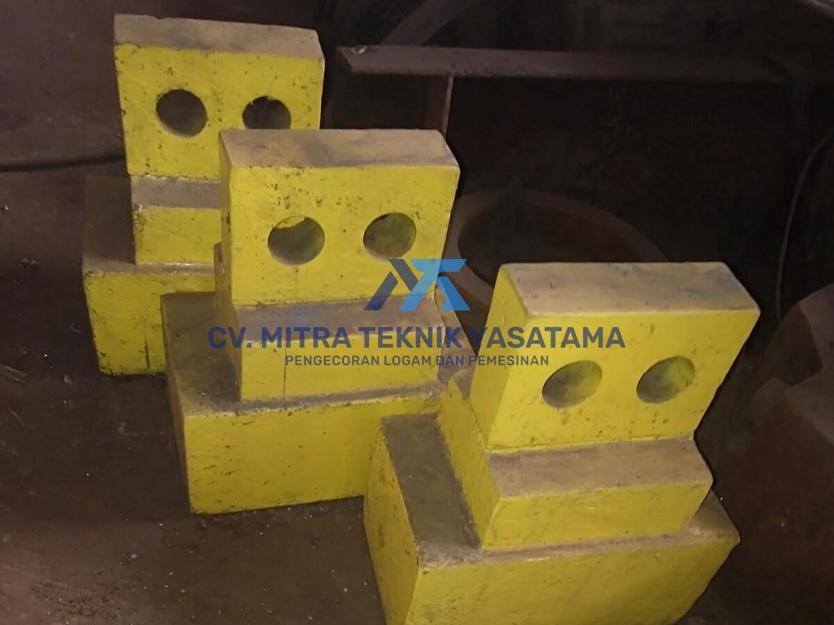 Stone Crusher Sparepart Pemecah Batu Pertambangan